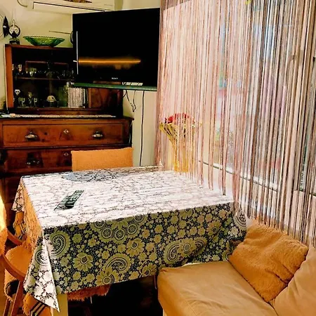 Διαμέρισμα нouse With Cute Little Yard Φιλιππούπολη
