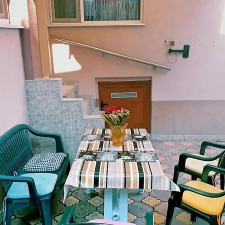 нouse With Cute Little Yard Διαμέρισμα Φιλιππούπολη