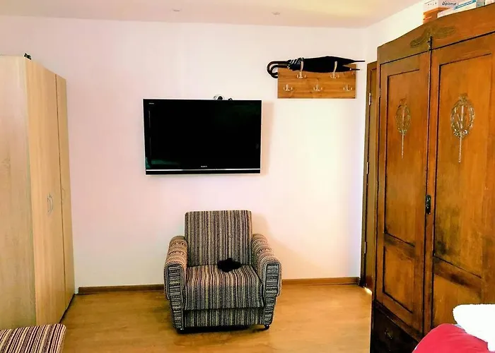 нouse With Cute Little Yard * プロヴディフ